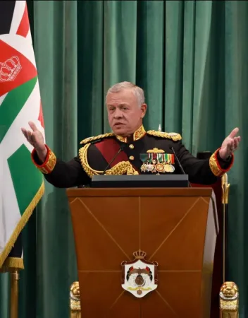 ابوخضير يكتب : جلالة الملك قدم خطة مستقبلية للدولة في خطاب العرش السامي