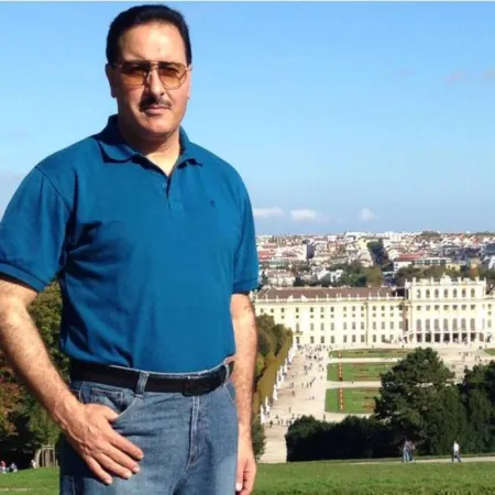 قصيدة شعرية لــ د. فايز الحديدي  الصديق الوفي