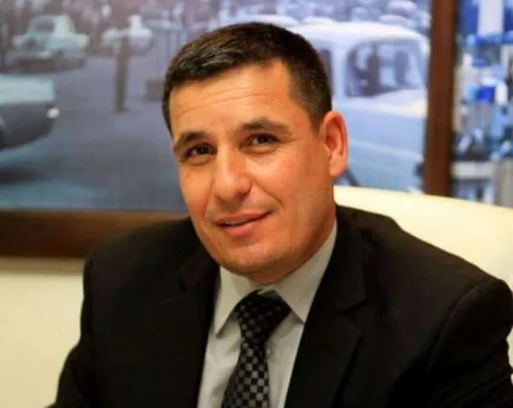 مستشار إعلامي… يا له من لقب!