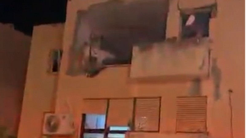 صواريخ إيرانية تحدث إصابات مباشرة بمباني في حيفا