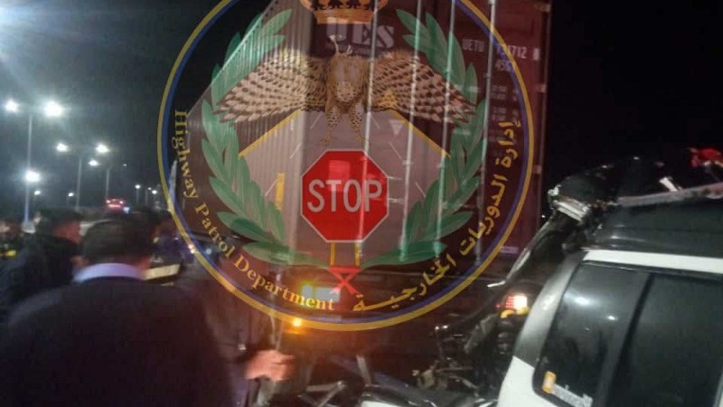 وفاة شخصان بحادث تصادم على الطريق الصحراوي