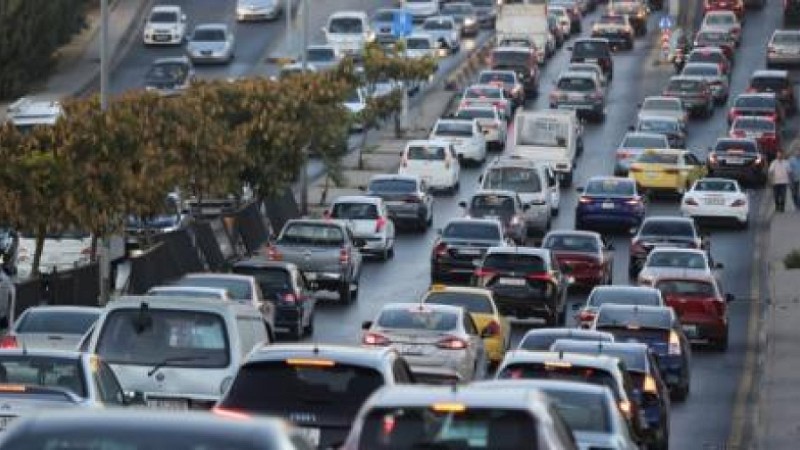 تعطل مركبة داخل نفق المشاغل تتسبب بأزمة سير